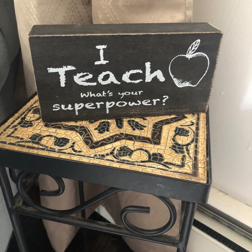 Small decorative sign